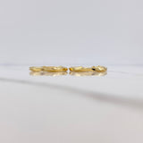 Candongas Deis 1.6gr / 2.4cm / Rayadas Entorchadas Oro Amarillo 18K $