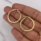 Candongas Maribel 2.3gr / 2.6cm / Rayadas Oro Amarillo 18K $