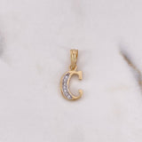 Dije Letra C 0.8gr / 1.8cm / Circones Blancos Dos Oros Amarillo Blanco 18K $