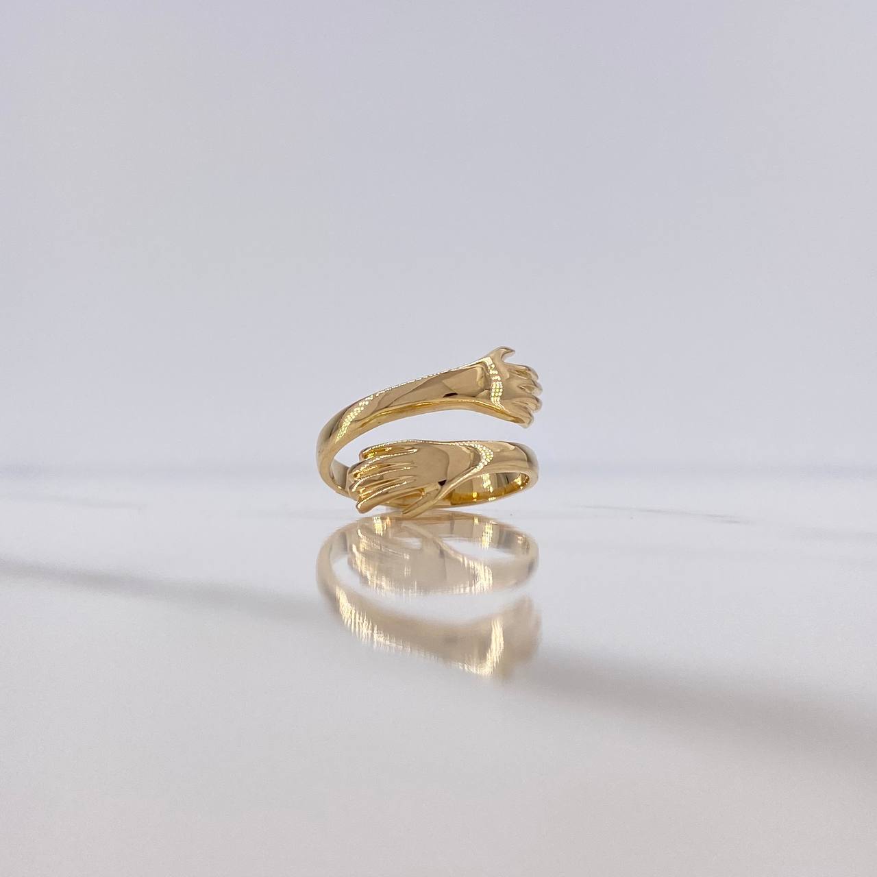 Anillo Abrazo  3.4gr / T5 3/4 / Oro Amarillo 18K $