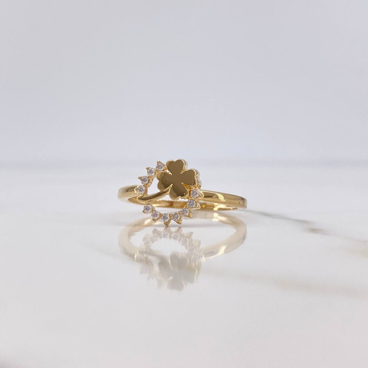 Anillo Aro Trebol 2.3gr / T7 1/4 / Circones Blancos Oro Amarillo 18K $