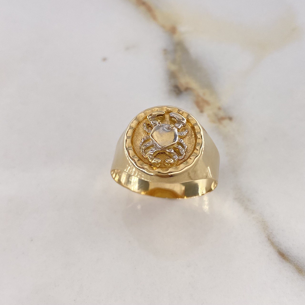 Anillo Cangrejo 3.75gr / T10 / Dos Oros Amarillo Blanco $