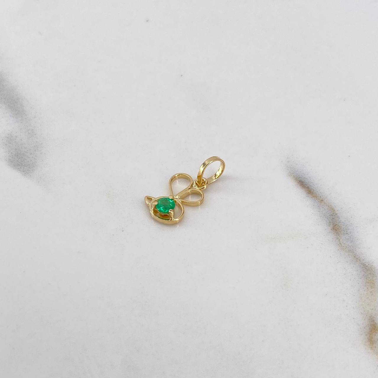 Dije Abejita 0.45gr / 1.5cm / Esmeralda 9pts Oro Amarillo 18K (Joya) $