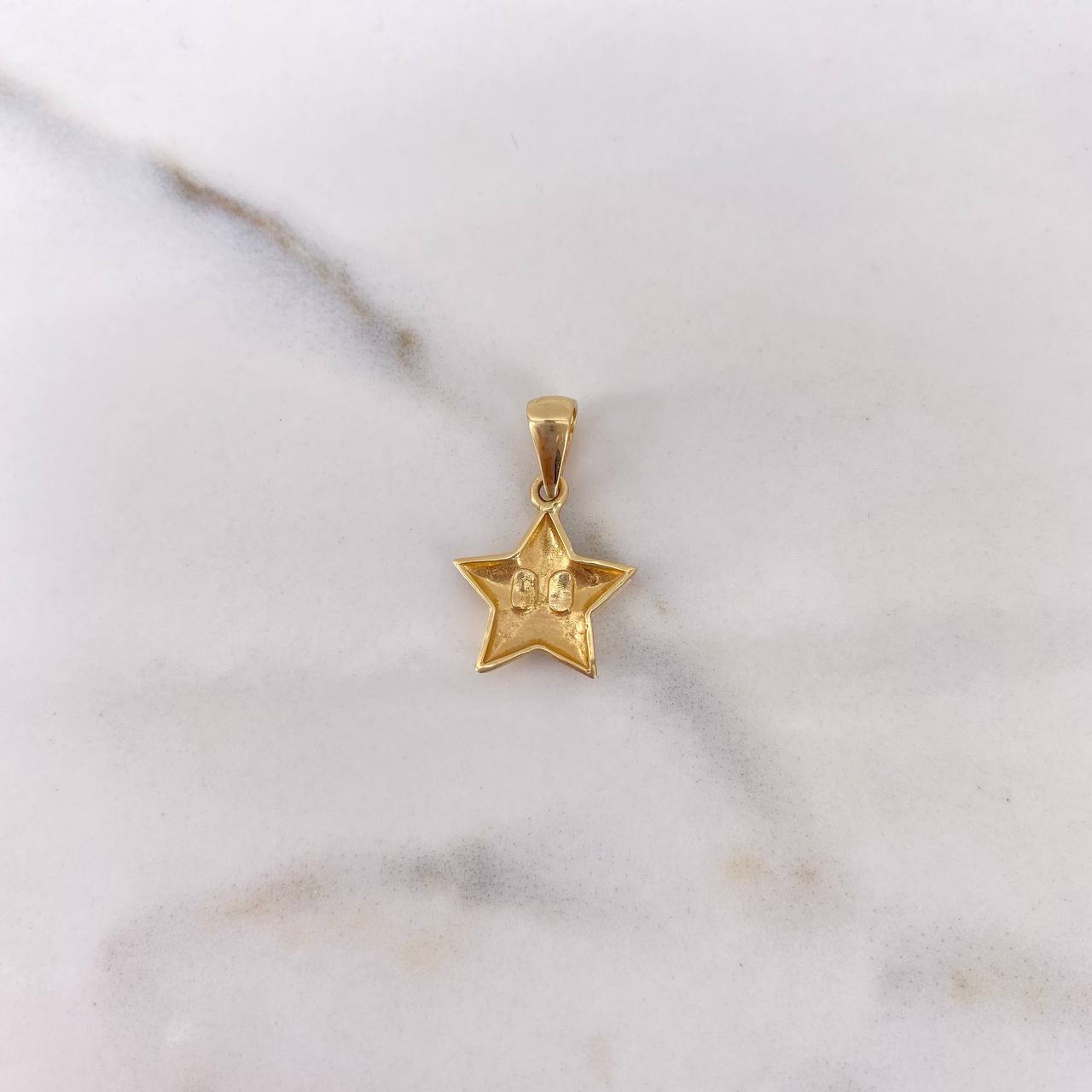 Dije Estrella 1.45gr / 2.1cm / Liso Oro Amarillo 18K &