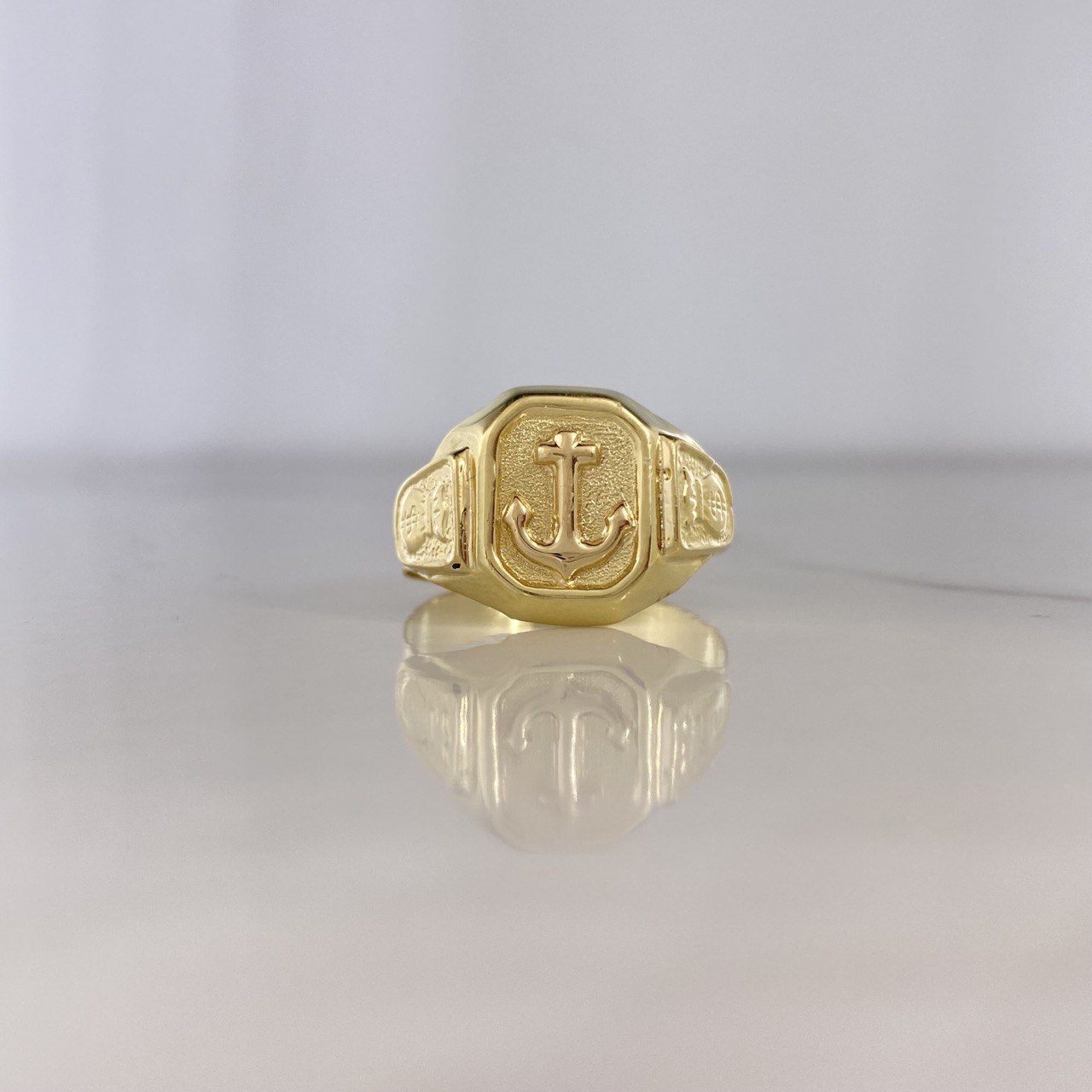 Anillo Sello Ancla 3.65gr / T10 1/2 / Bolsa Dinero Oro Amarillo $