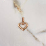 Dije Corazón Silueta 1.2gr / 2.4cm / Troquelado Oro Rosa $