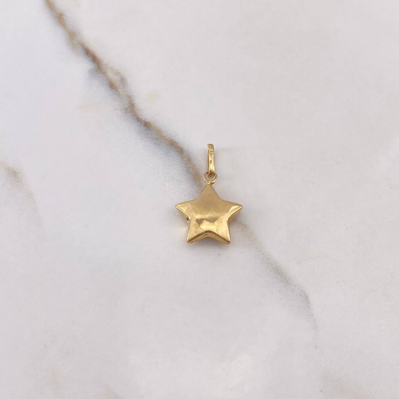 Dije Estrella 0.9gr / 2.1cm Troquelado Oro Amarillo