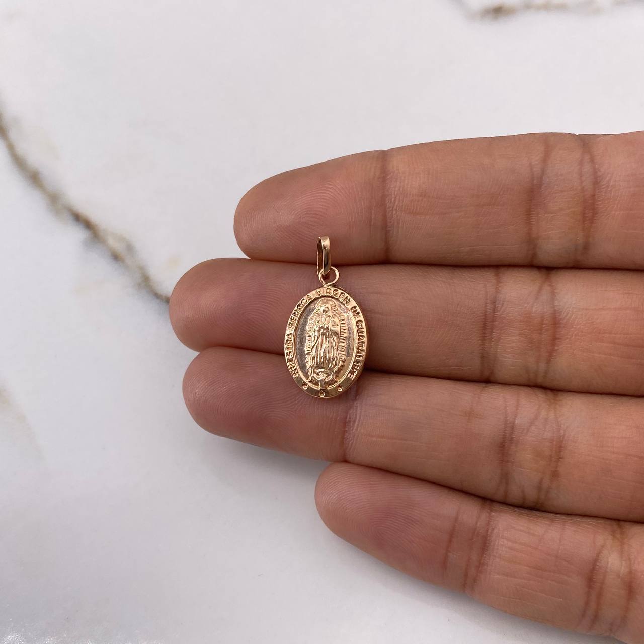 Dije Virgen Guadalupe 0.65gr / 2.3cm / Troquelado Oro Rosa $