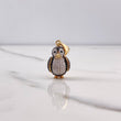 Dije Pingüino 3.8gr / 2.8cm / Circones Blancos Negros Oro Amarillo $