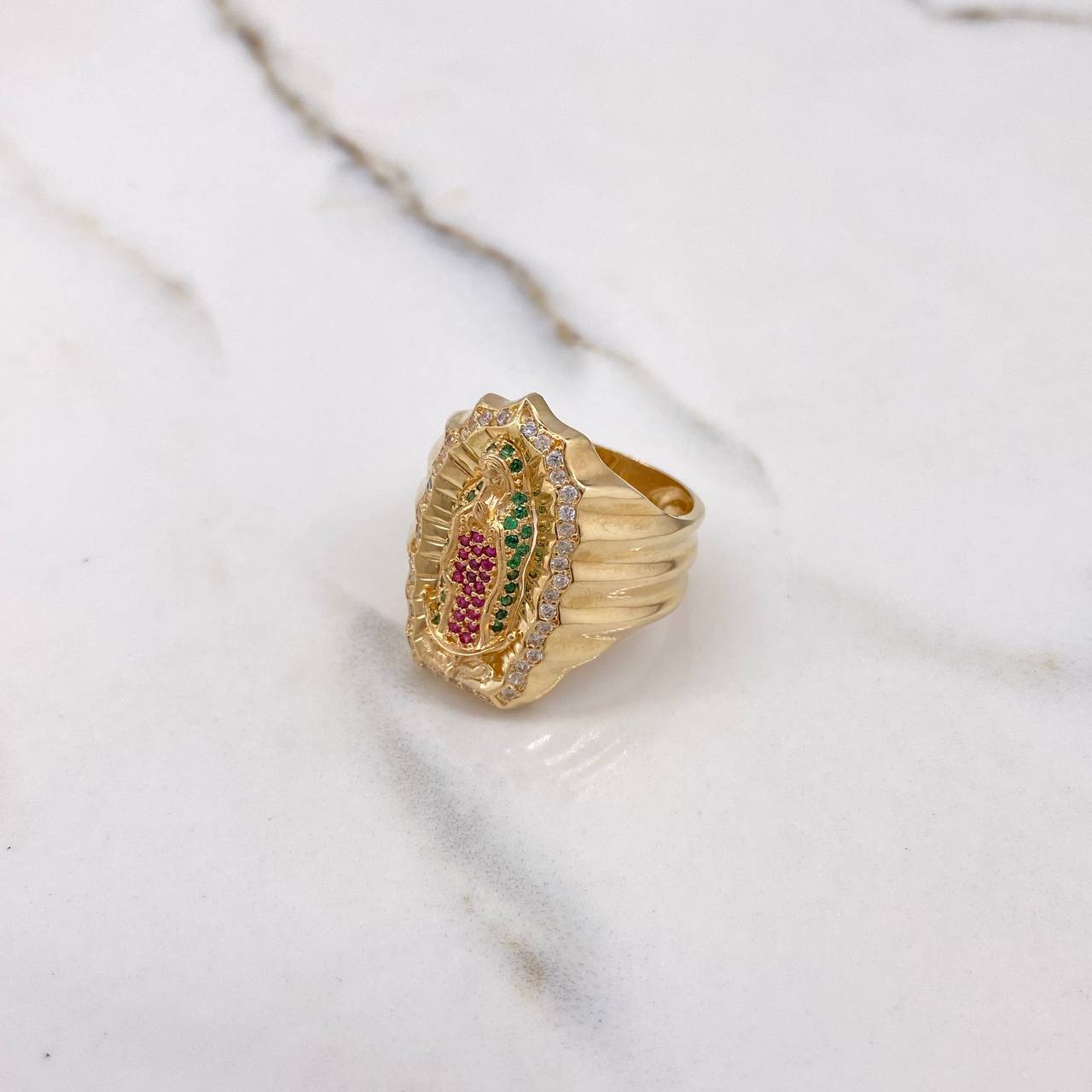 Anillo Virgen Guadalupe 11.05gr / T9 3/4 / Circones Blancos Verdes Fucsias Oro Amarillo $