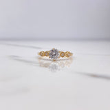 Anillo Solitario Rombos 1.8gr / T6 1/4 / Circones Blancos Oro Amarillo $