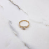 Anillo Solitario 1.95gr / T6 3/4 / Circones Blancos  Oro Amarillo $