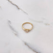 Anillo Solitario  1.8gr / T5 1/2 / Circones Blancos  Oro Amarillo $