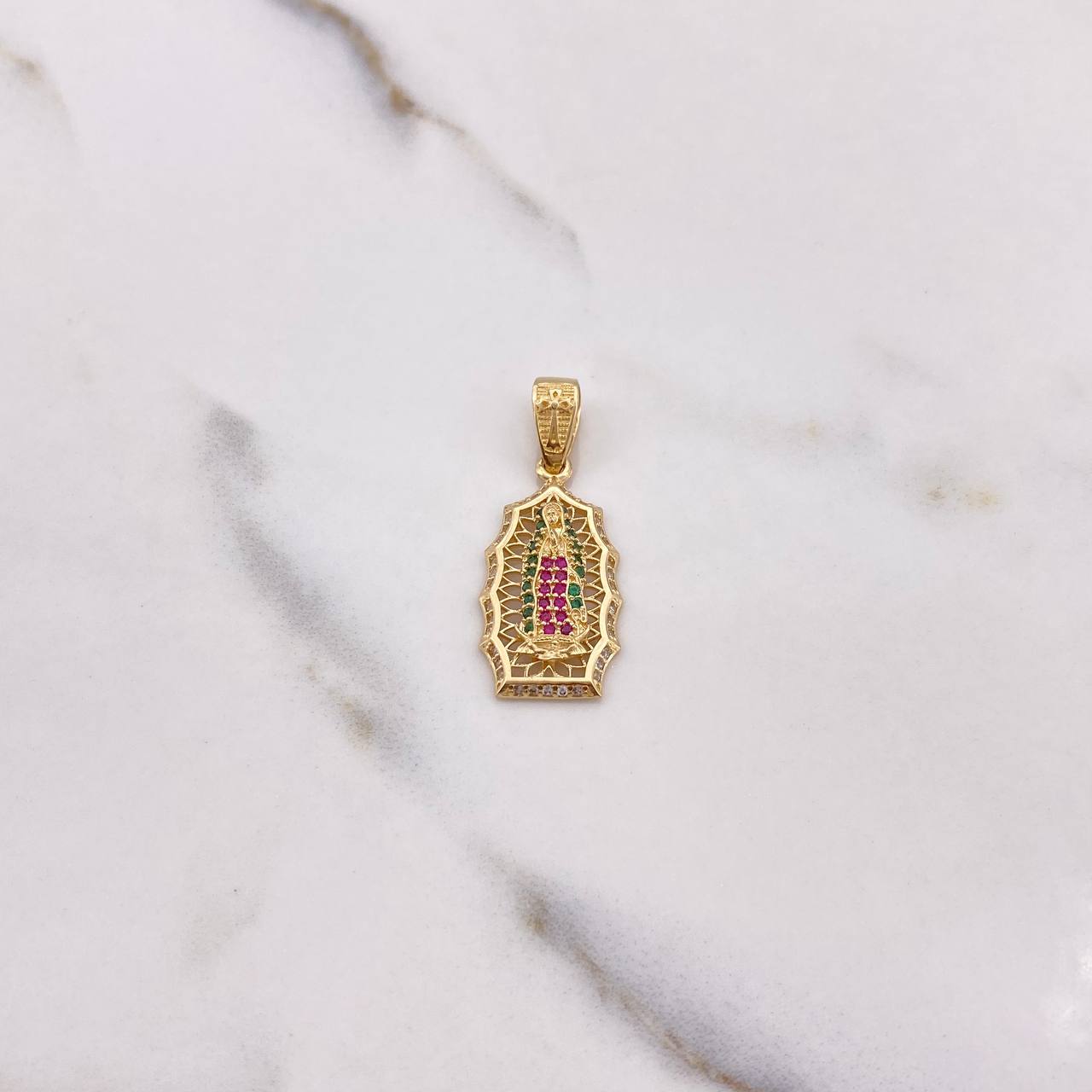 Dije Virgen Guadalupe 3.3gr / 3.2cm / Circones Blancos Verdes Fucsias Oro Amarillo $