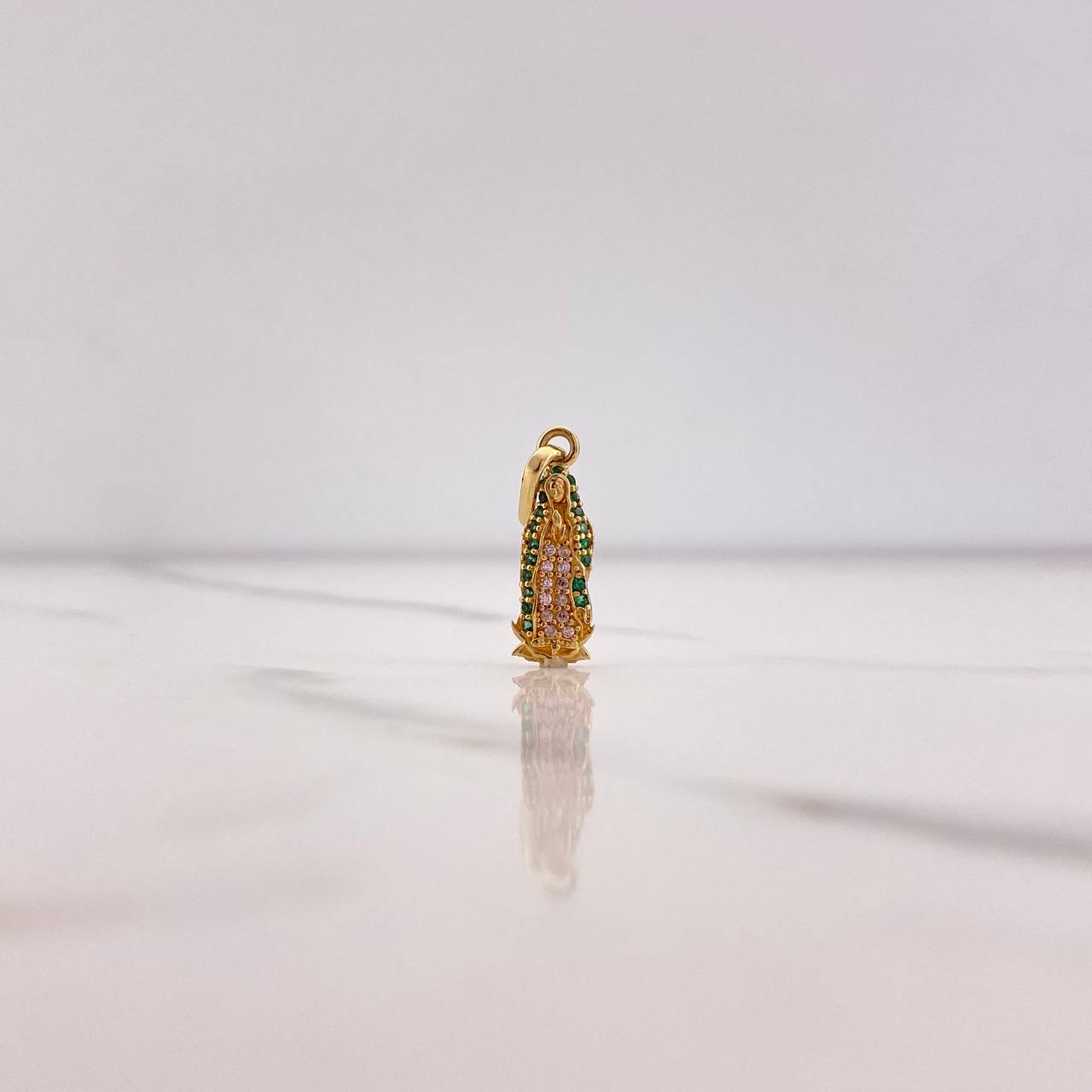 Dije Virgen Guadalupe 1.2gr / 2.3cm / Circones Verdes Rosados Oro Amarillo $