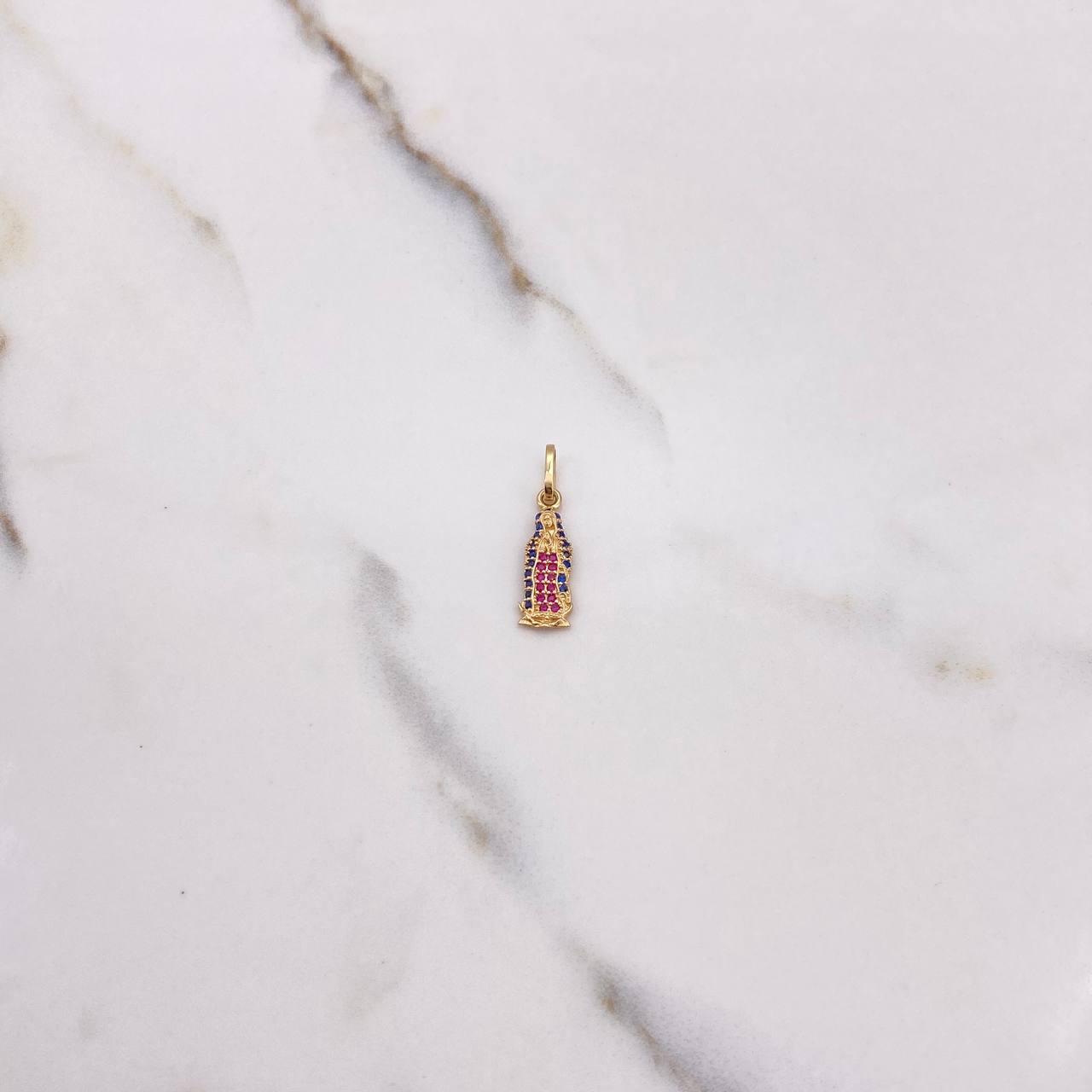 Dije Virgen Guadalupe 1.15gr / 2.3cm / Circones Azules Fucsias Oro Amarillo $