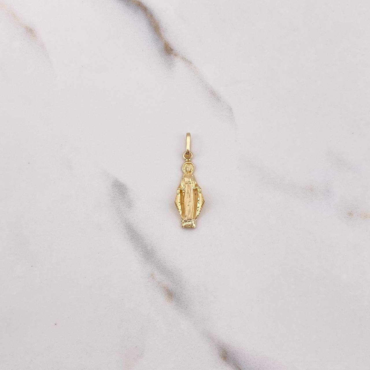 Dije Virgen Milagrosa 2gr / 2.8cm / Oro Amarillo $