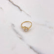 Anillo Solitario Ojo Vikingo 2.45gr / T7 1/2 / Circones Blancos Oro Amarillo $