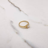 Anillo Solitario Rectangular 2.4gr / T6 3/4 / Circones Blancos Oro Amarillo &