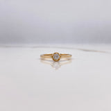 Anillo Solitario Redondo Flor 2.09gr / T5 3/4 / Diamante 0.17 Qts Oro Amarillo (Joya) ©