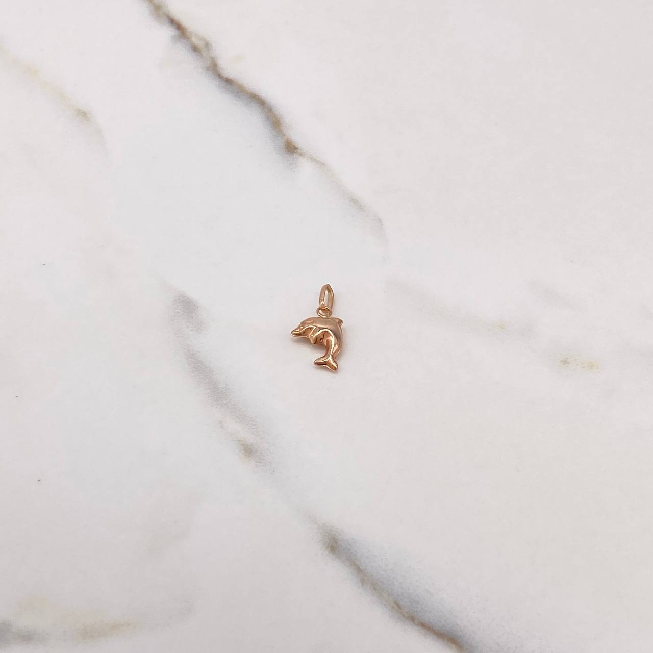 Dije Delfin 0.4gr / 1.8cm / Liso Oro Rosa $