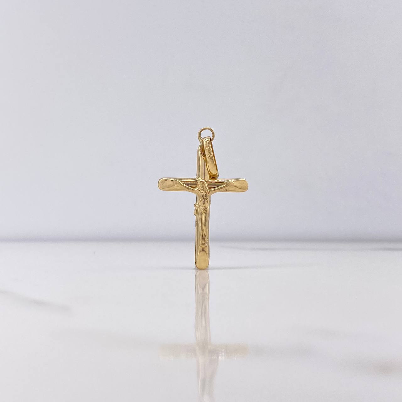 Dije Cruz Cristo 1.1gr / 3.5cm / Puntas Planas Oro Amarillo $