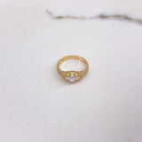 Anillo Solitario Flor 2.75gr / T4 1/4 / Circones Blancos Oro Amarillo $