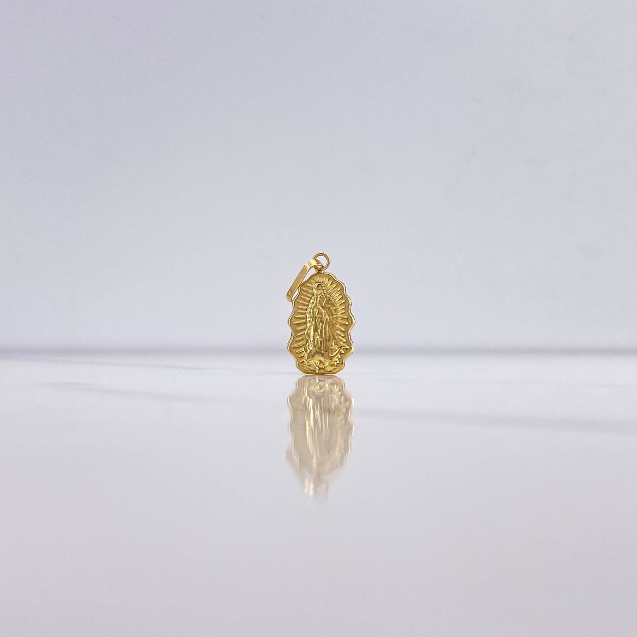 Dije Virgen Guadalupe 0.8gr / 2.5cm / Silueta Troquelado Oro Amarillo &