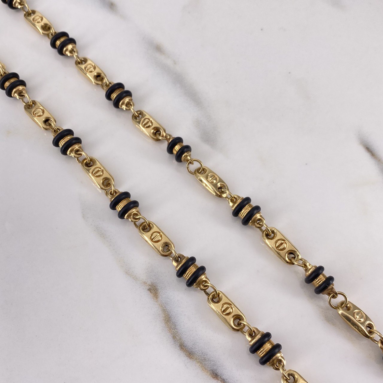 Cadena Rustica 20gr / 60cm / 5mm Barril Tornillo Cauchos negros Oro Amarillo $