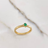 Anillo Solitario Pera 2.05gr / T7 / Esmeralda 0.11 Qts Oro Amarillo (Joya) &