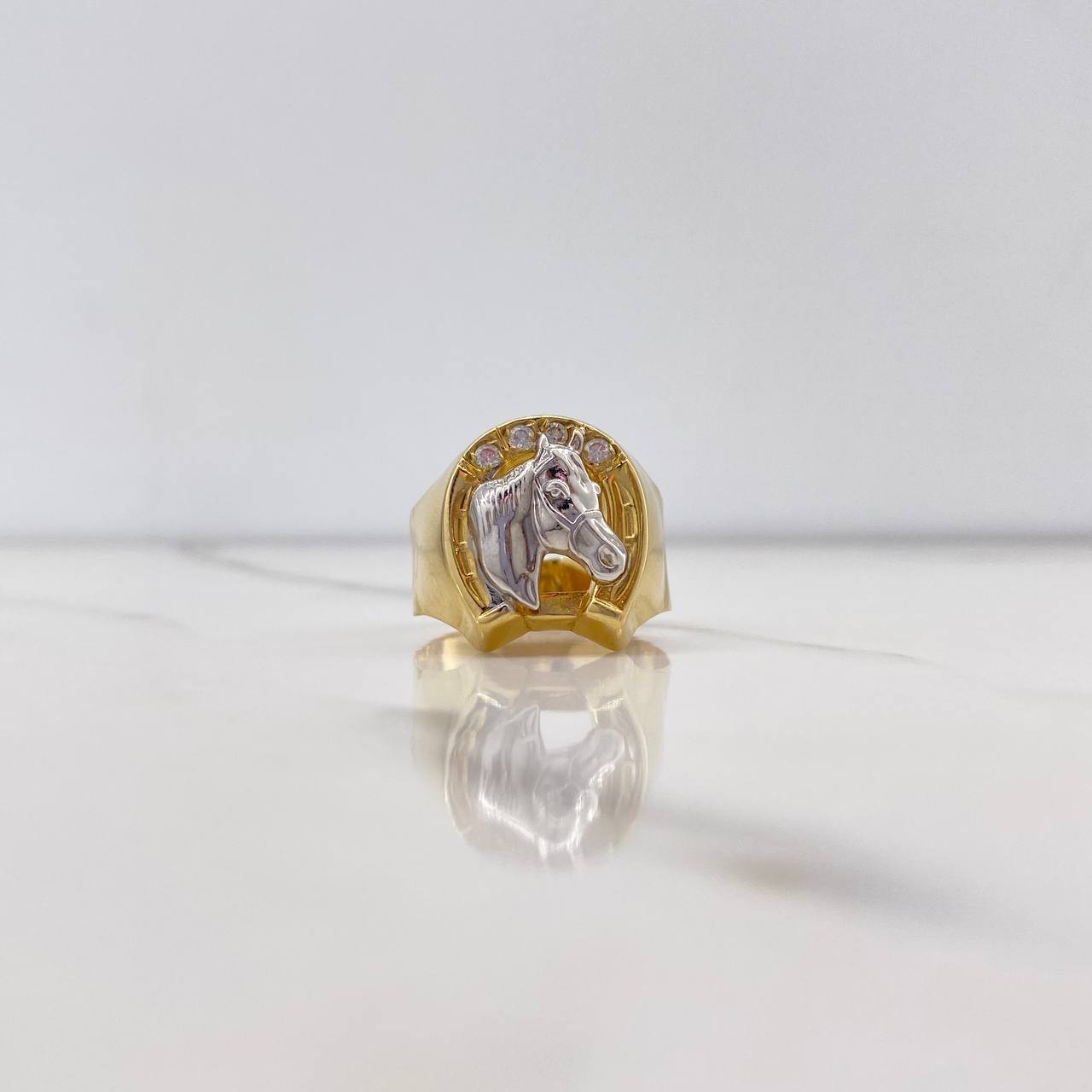 Anillo Caballo Herradura  3.35gr / T9 3/4 / Dos Oros Amarillo Blanco$