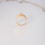 Anillo Solitario Churumbela 3.4gr / T5 1/2 / Circones Blancos Oro Amarillo &