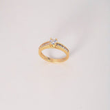 Anillo Solitario Churumbela 3.4gr / T5 1/2 / Circones Blancos Oro Amarillo &