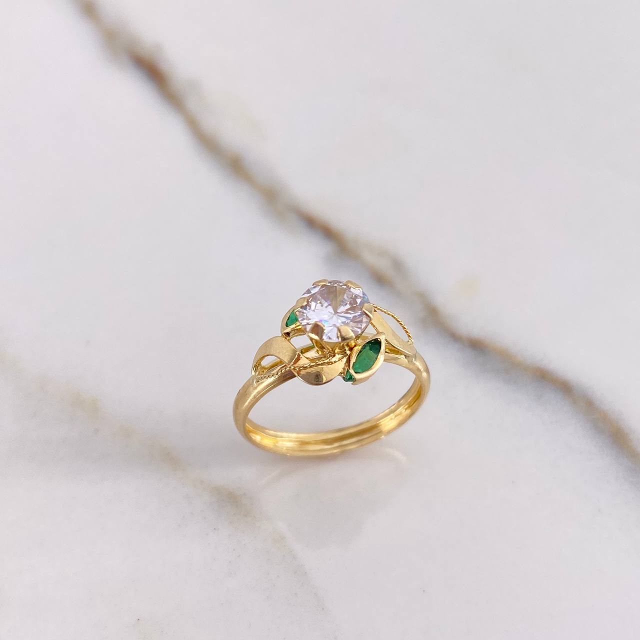 Anillo Solitario Flor 1.3gr / T5 3/4 / Circones Verdes Blanco Oro Amarillo $