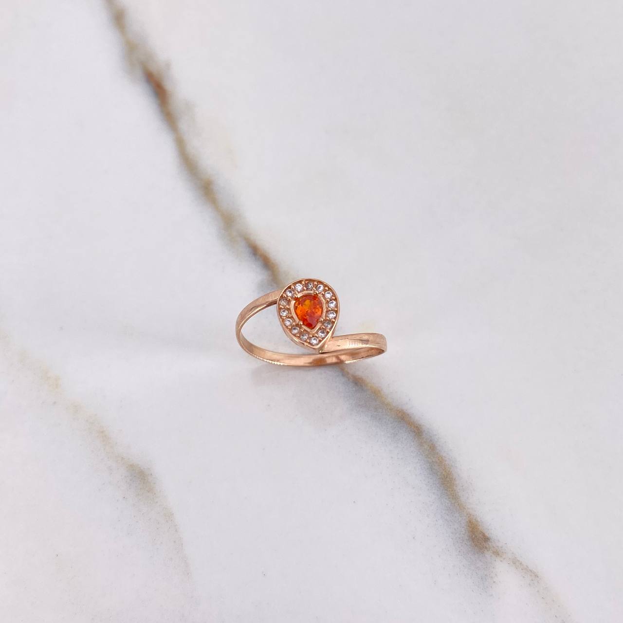 Anillo Gota 1.45gr / T6 1/2 / Lineas Invertidas Circones Naranja Blancos Oro Rosa $