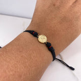 Pulsera Negra Herraje Letra K 0.55gr / 1.5cm / 5mm Troquelado Neoprenos Negros Oro Amarillo $