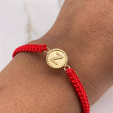 Pulsera Roja Herraje Letra Z 0.55gr / 1.5cm / Troquelado Oro Amarillo $