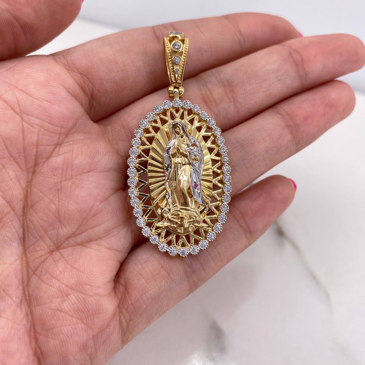 Dije Virgen Guadalupe 12.4gr / 5cm / Circones Colores Dos Oros Amarillo Blanco $