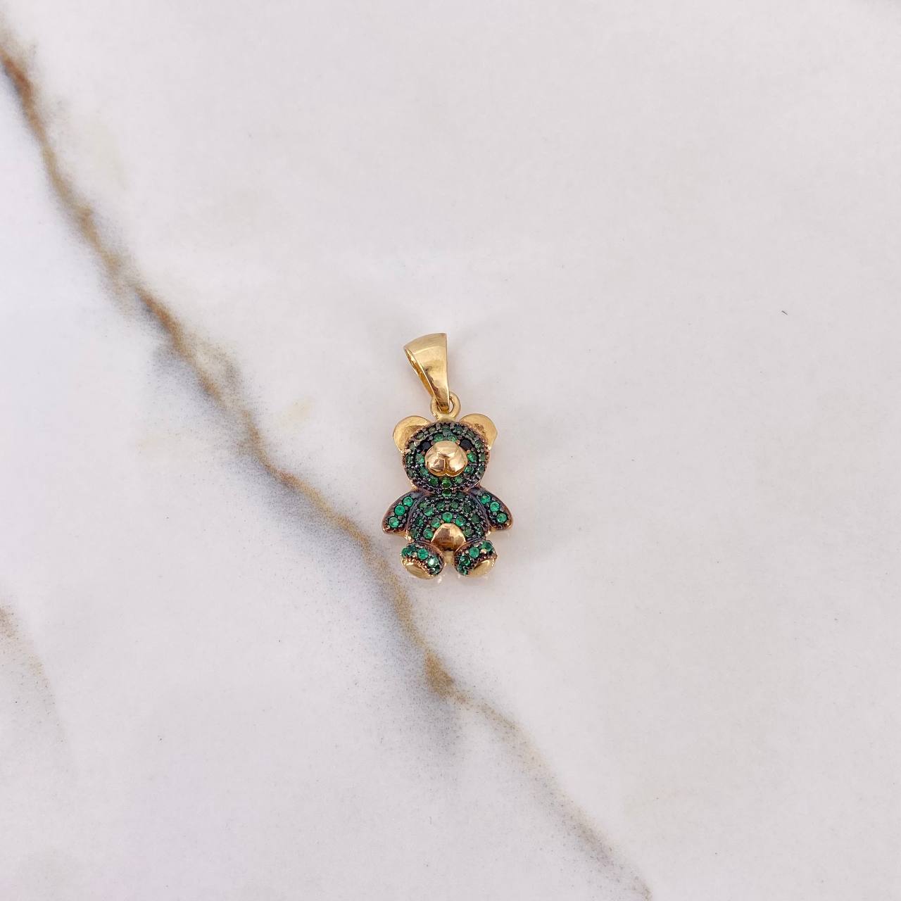 Dije Oso 3.4gr / 2.3cm / Circones Verdes Negros Oro Amarillo $