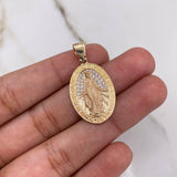 Dije Virgen Milagrosa 4.2gr / 3cm / Circones Blancos Oro Amarillo $