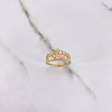 Anillo Corona Corazones 15s 2.45gr / T7 1/4 / Circones Blancos Oro Amarillo $