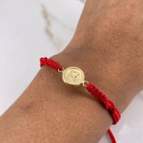 Pulsera Roja Herraje Letra R 0.55gr / 1.5cm / Troquelado Oro Amarillo $