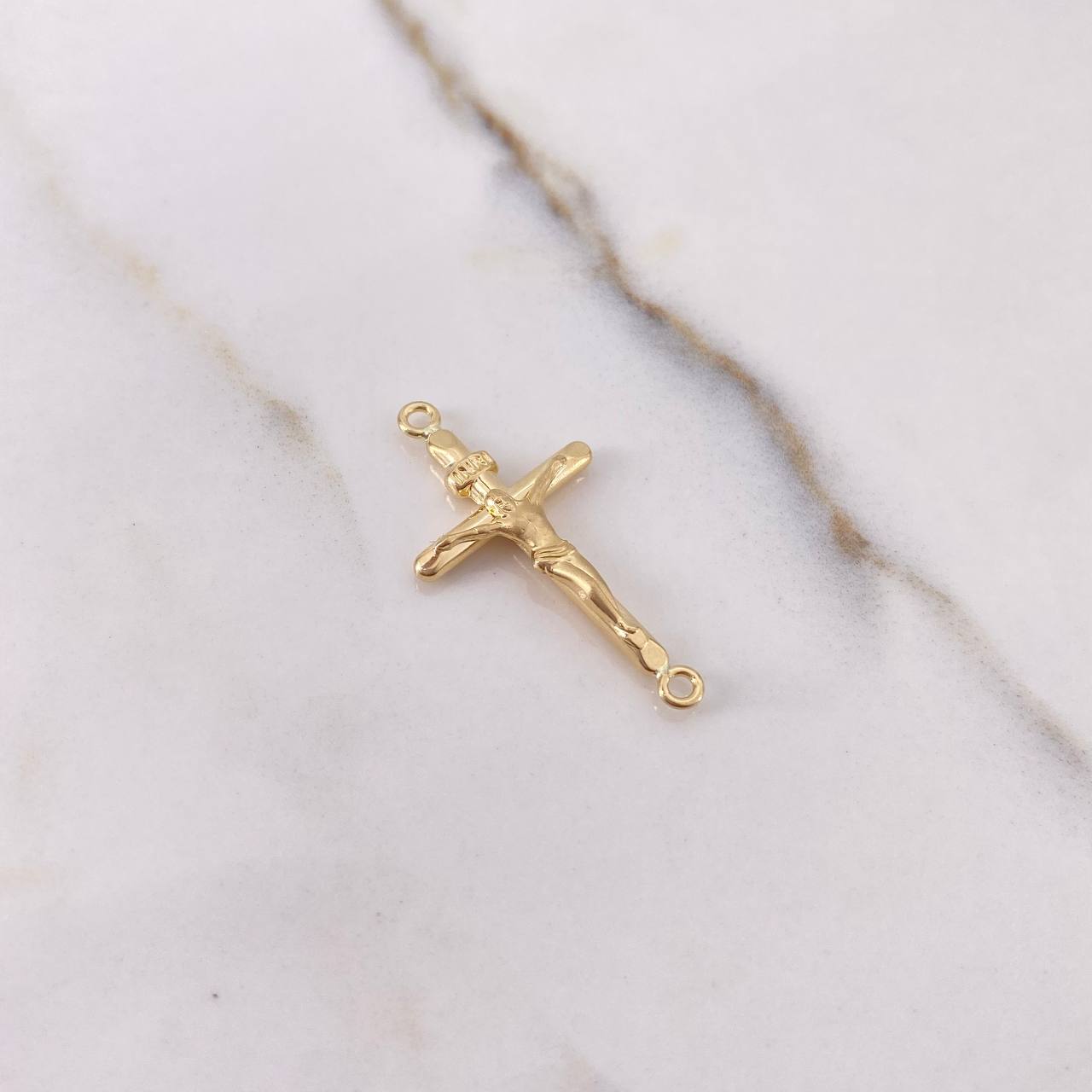 Herraje Cruz Cristo 1gr / 3.1cm / Puntas Planas Oro Amarillo $