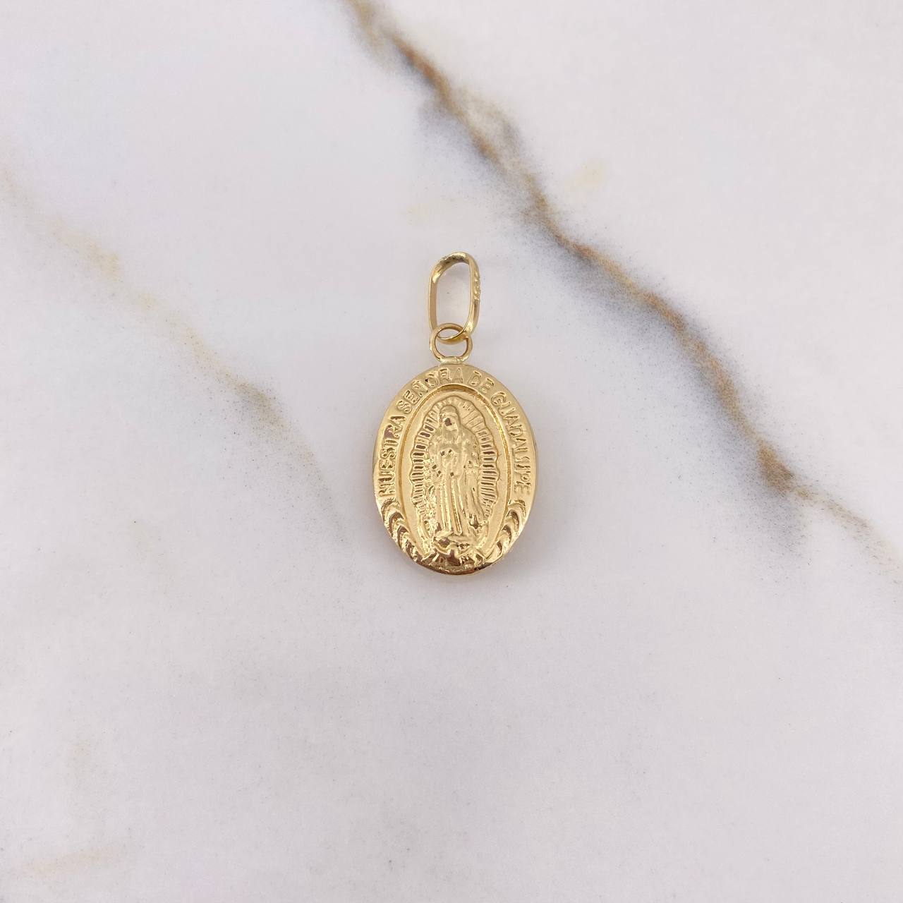 Dije Virgen Guadalupe 1.25gr / 2.7cm / Troquelado Oro Amarillo &