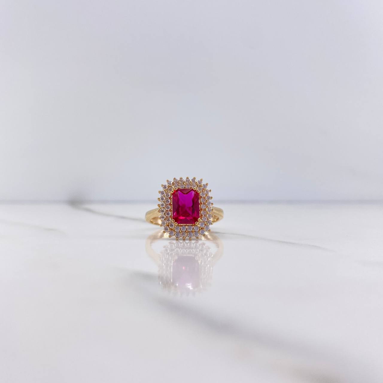 Anillo Solitario Halo 4.1gr / T7 / Circones Fucsia Blancos Oro Amarillo &