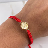 Pulsera Roja Herraje Letra P 0.55gr / 1.5cm / Troquelado Oro Amarillo &