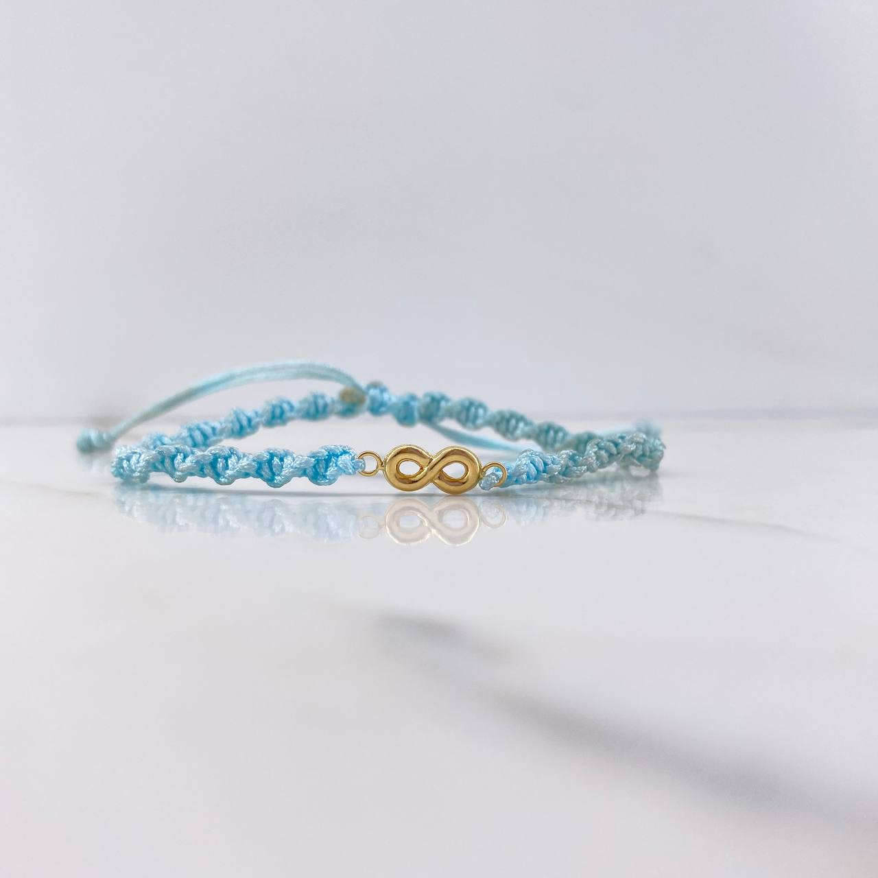 Pulsera Azul Herraje Infinito 0.35gr / 1.4cm / Liso Oro Amarillo &