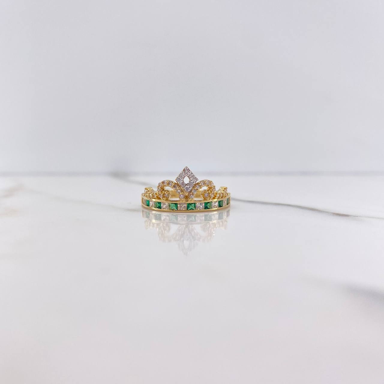 Anillo Corona 3.1gr / T6 1/2 / Circones Verdes Blancos Oro Amarillo $