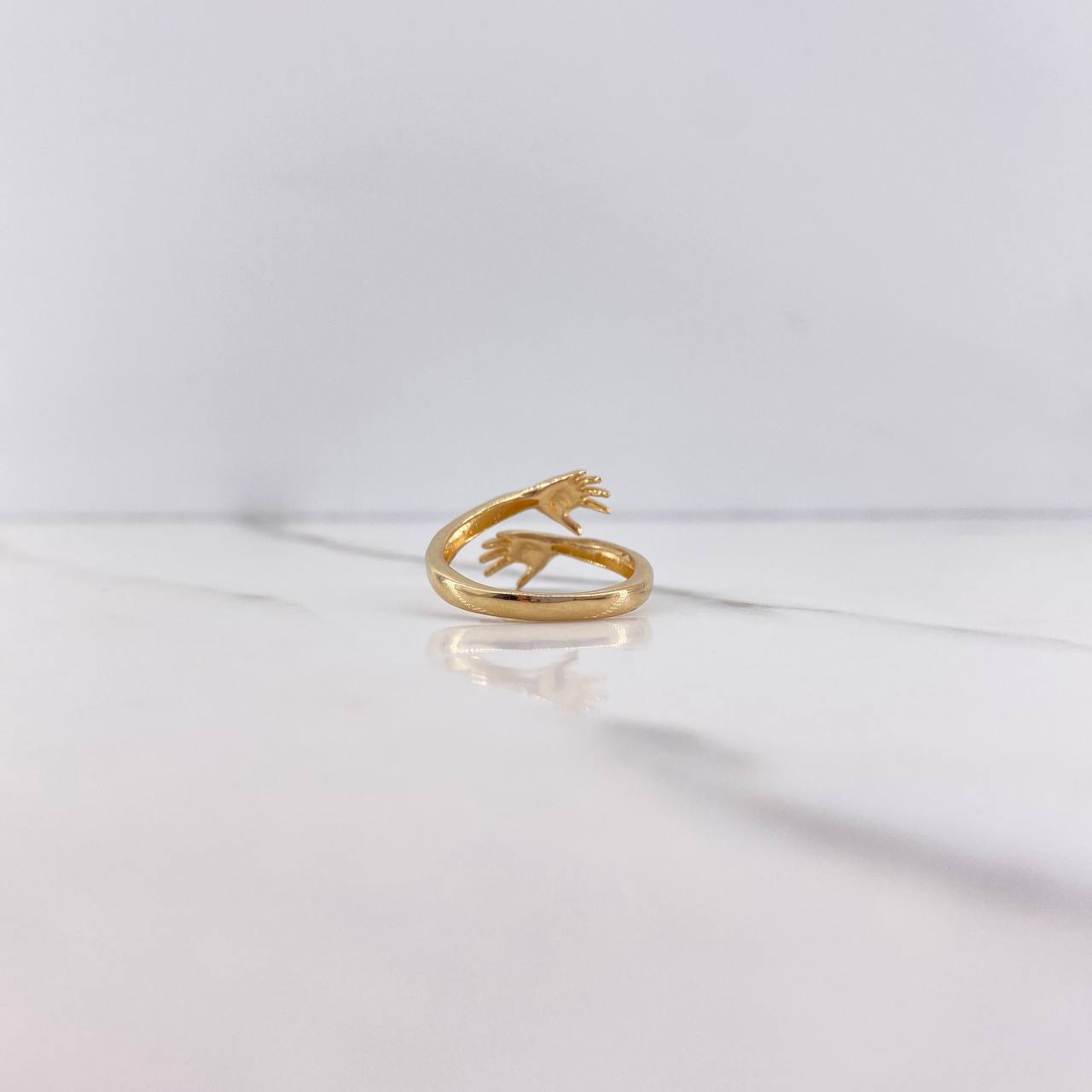 Anillo Abrazo 2.65gr / T5 1/2 / Oro Amarillo $