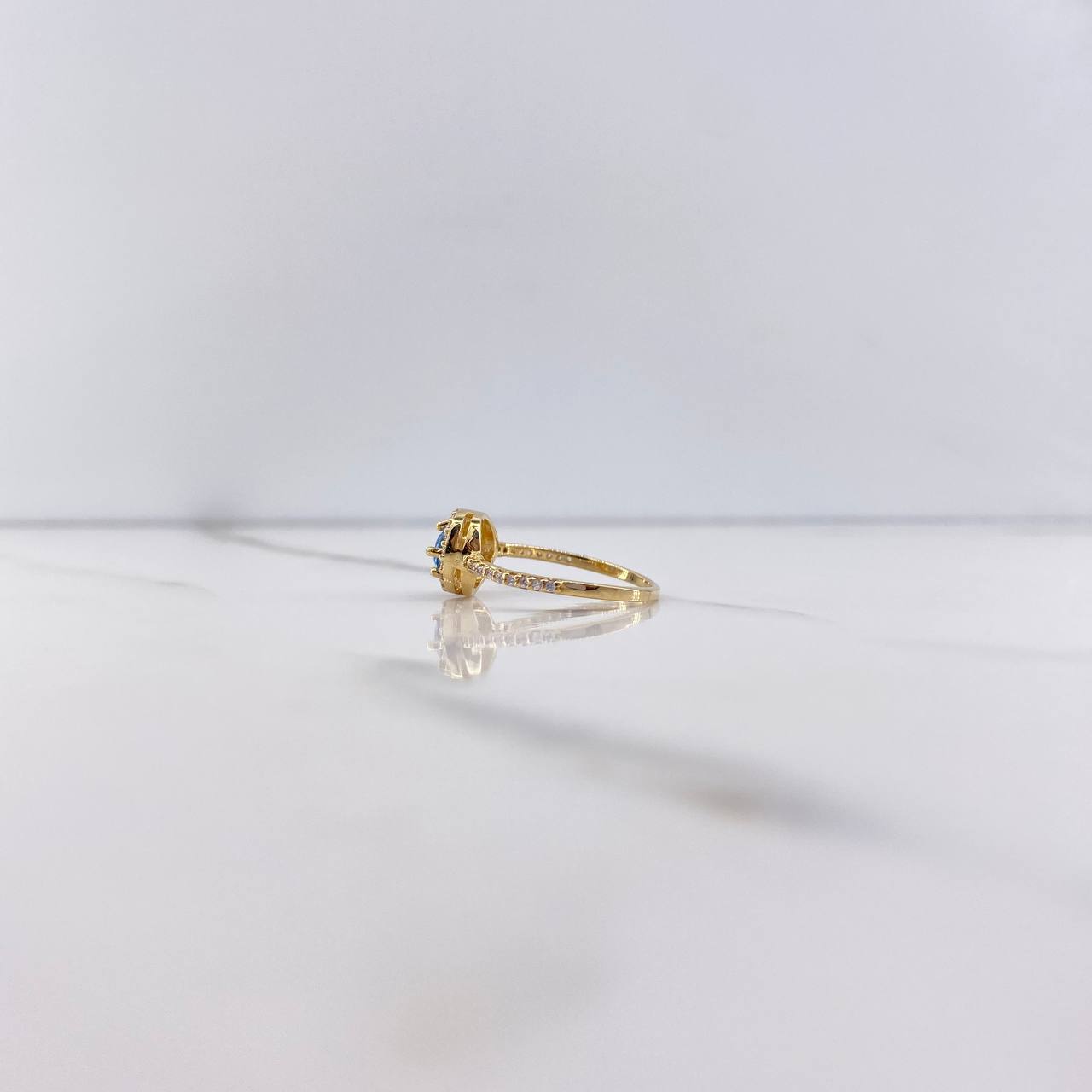 Anillo Solitario Halo 2.35gr / T7 / Circones Azul Blancos Oro Amarillo $